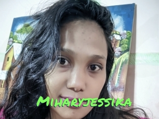 miharyjessika Gros Seins