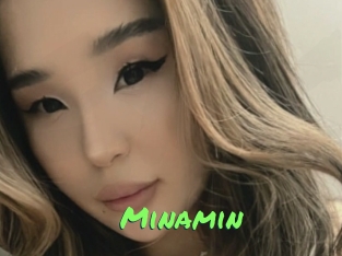 minamin Gros Seins