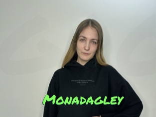 monadagley Gros Seins