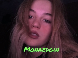 monaedgin Gros Seins