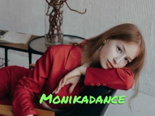 monikadance Gros Seins