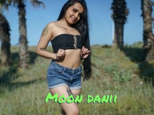 Moon_danii