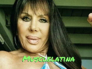 musclelatina Gros Seins