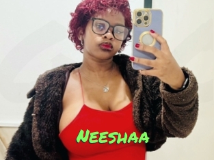 neeshaa Gros Seins