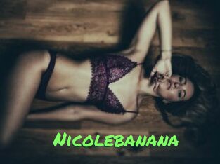 nicolebanana Gros Seins