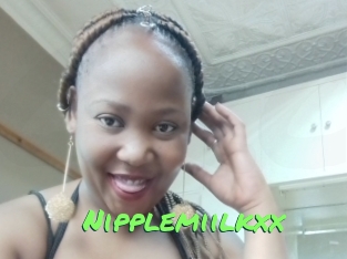 nipplemiilkxx Gros Seins
