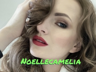 noellecamelia Gros Seins