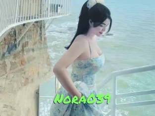 nora039 Gros Seins