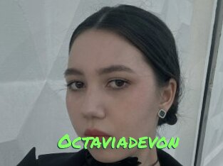 octaviadevon Gros Seins