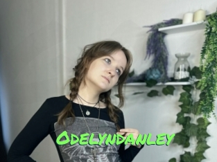 odelyndanley Gros Seins
