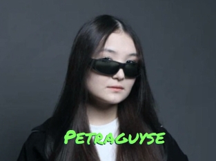 petraguyse Gros Seins