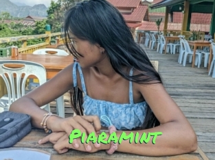 piaramint Gros Seins