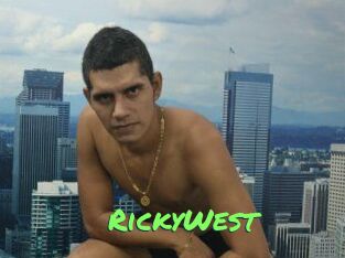 RickyWest Gros Seins