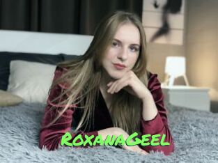 RoxanaGeel Gros Seins