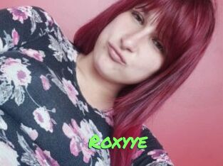 Roxyye Gros Seins