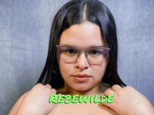 rebewilde Gros Seins