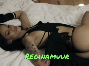 reginamuur Gros Seins