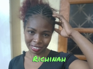 richinah Gros Seins