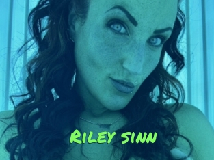 riley_sinn Gros Seins