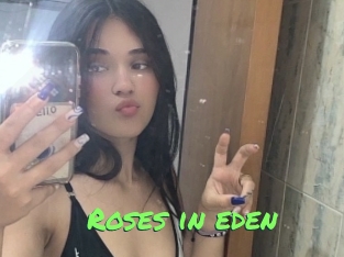 roses_in_eden Gros Seins