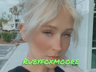 rubyfoxmoore Gros Seins