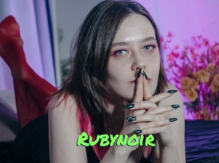 rubynoir Gros Seins