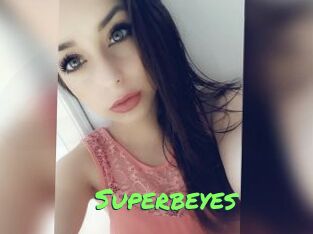Superbeyes Gros Seins