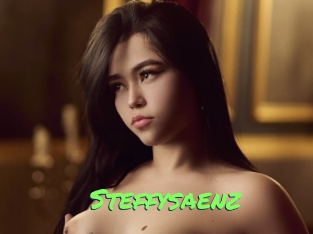 steffysaenz Gros Seins
