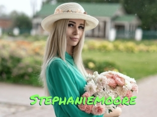 stephaniemoore Gros Seins