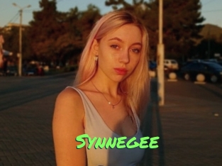 synnegee Gros Seins