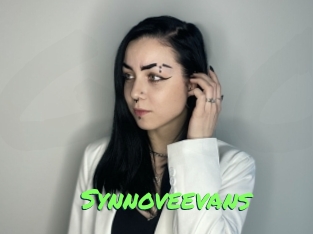 synnoveevans Gros Seins