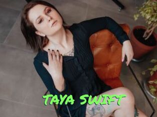 TAYA_SWIFT Gros Seins
