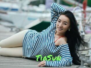 TiaSun Gros Seins