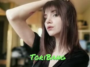 ToriBang Gros Seins