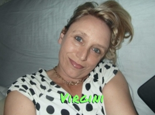 virgini Gros Seins