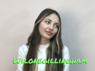 wilonegillingham Gros Seins