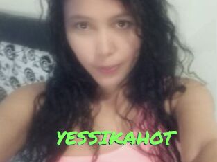 YESSIKAHOT Gros Seins
