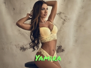 yamira Gros Seins