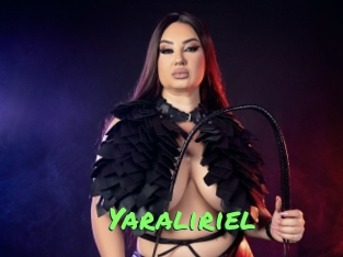 yaraliriel Gros Seins