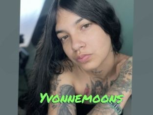 Yvonnemoons
